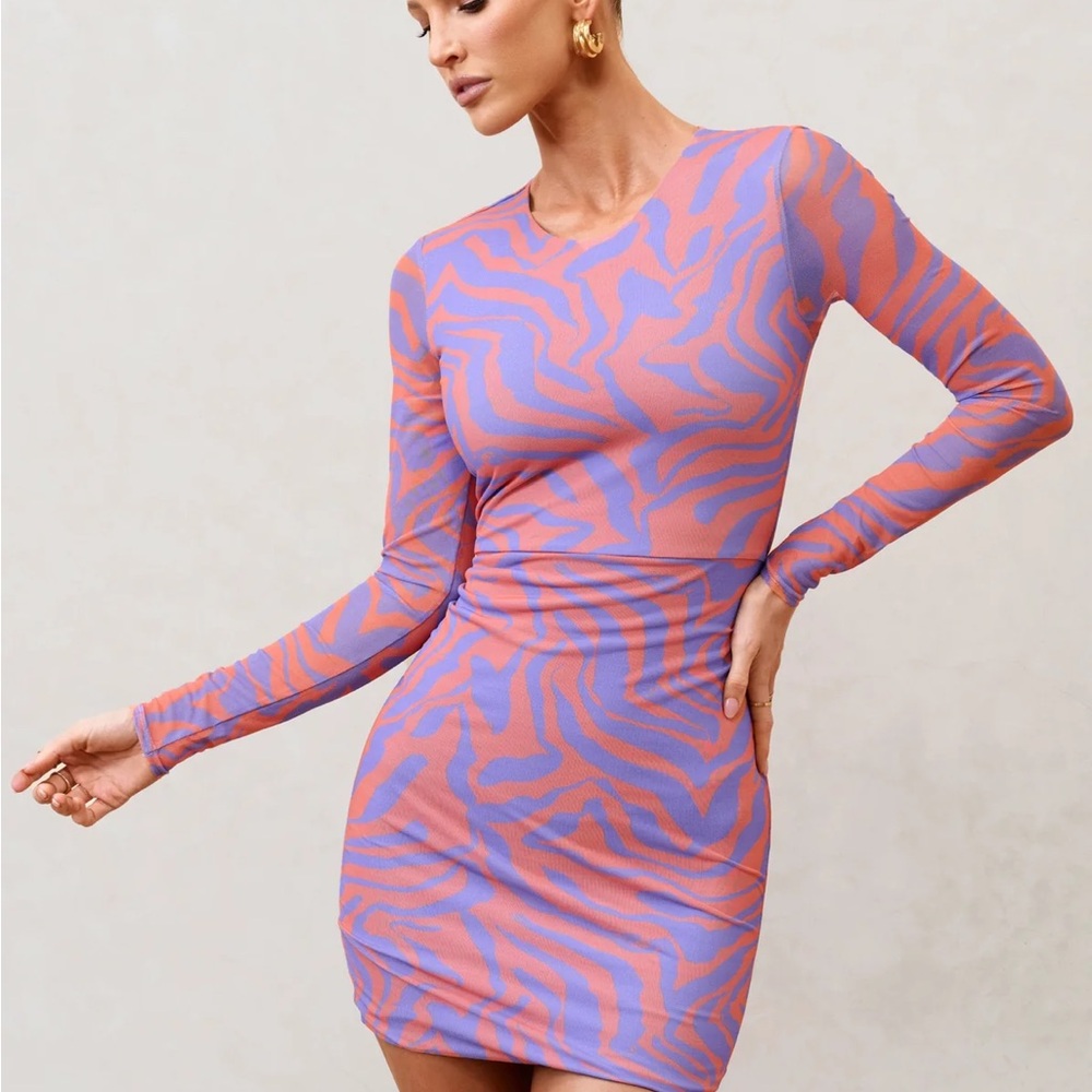 NIGHT SKY
ORANGE ZEBRA PRINT MESH LONG SLEEVES MINI DRESS by Club L London